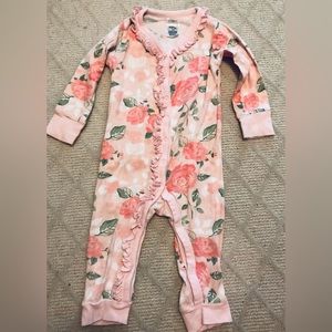 Shabby chic modern moments made with organic cotton size 12 month sleeper❤️